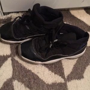 Space jams with off white laces